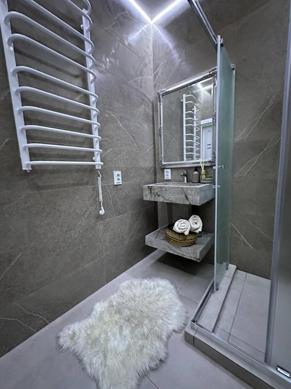 Rynok Square Apartment Lviv Luaran gambar